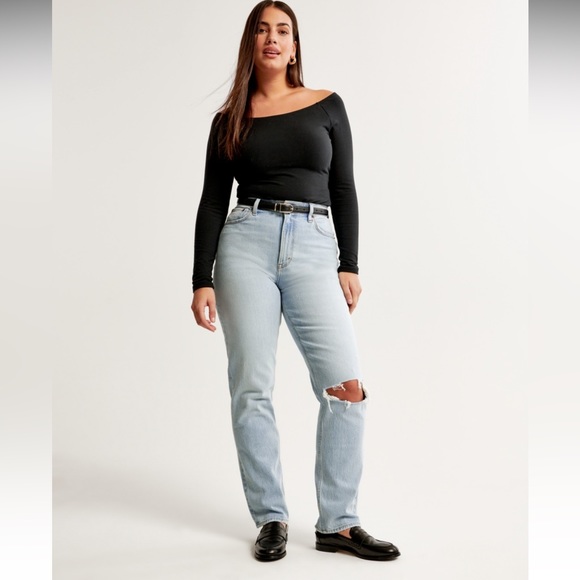 Abercrombie & Fitch Curve Love Jeans - Picture 1 of 4